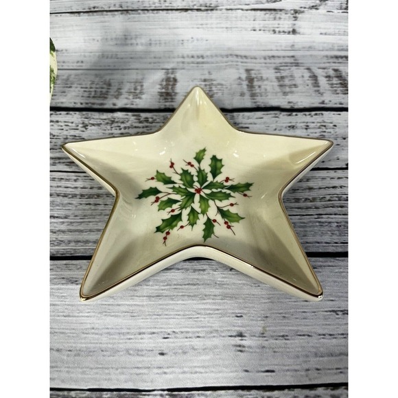 Lenox Holiday Dimension Collection Star Candy Dish Christmas Holly Berries - Picture 6 of 12